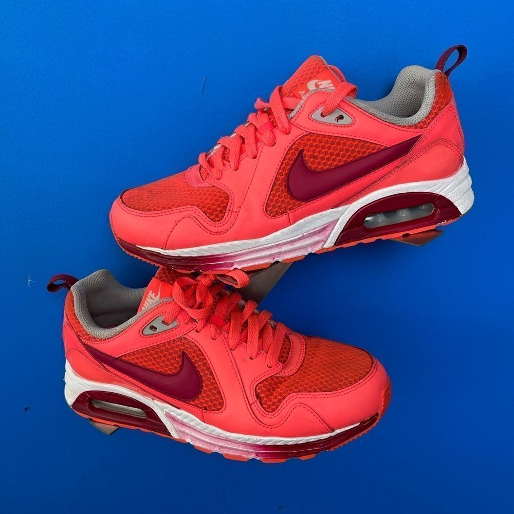 Nike Air Max 631763-600 Color Orange Size 9.5